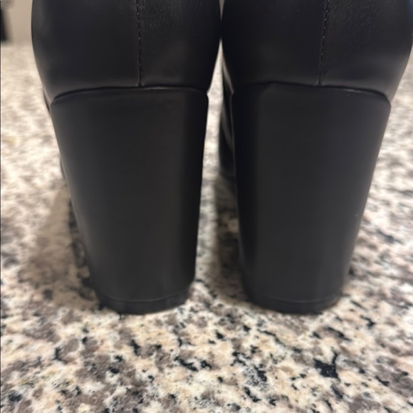 🆕 Smash Chiku Chunky Heel Black Leather Ankle Boots. 10. NWOT!!💥💥 - Picture 5 of 8